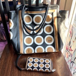 Brighton shoulder bag with matching wallet. Excellent condition